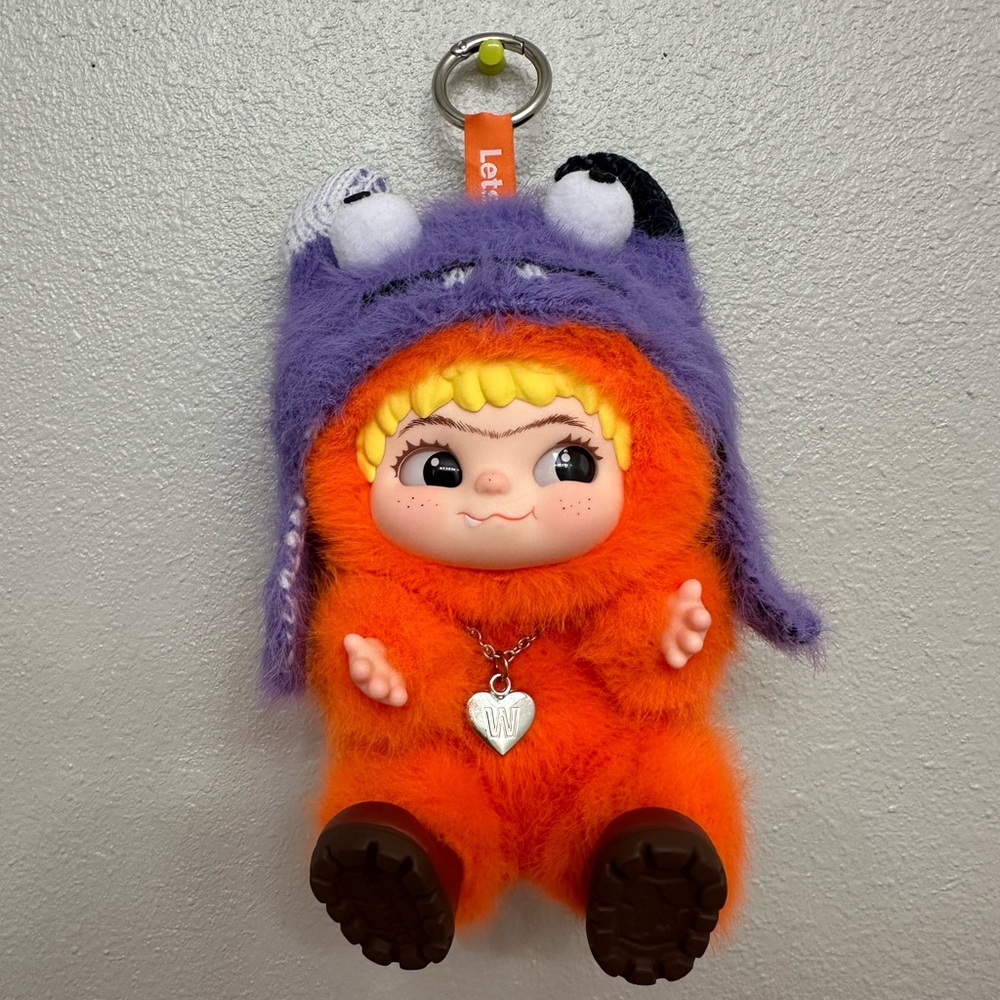 Wakuku Fuzzy Trendy Fun Party Series - Monster Imitation